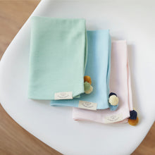 Cargar imagen en el visor de la galería, Happy green + pompom